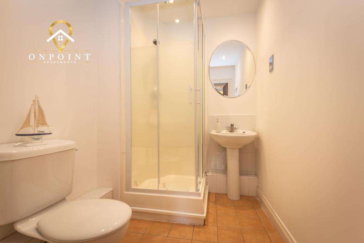 ONPOINT Excellent 2 bedroom Apartment - River Kennet - Housity