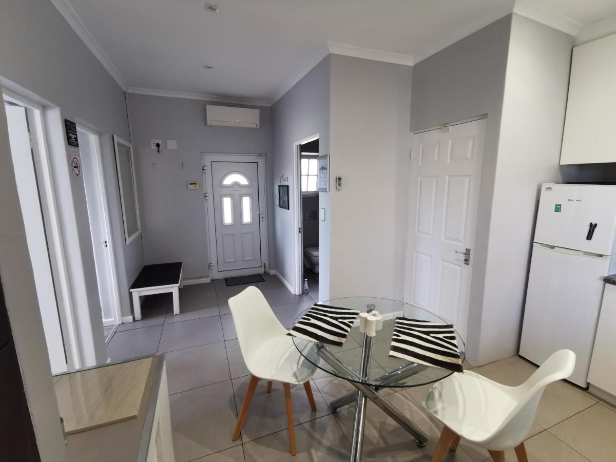 Zebra Place - Housity