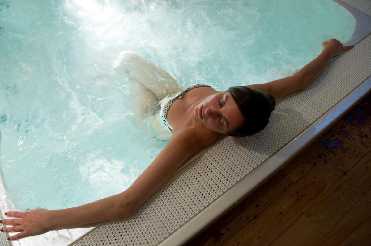 Hotel Vittoria - Housity