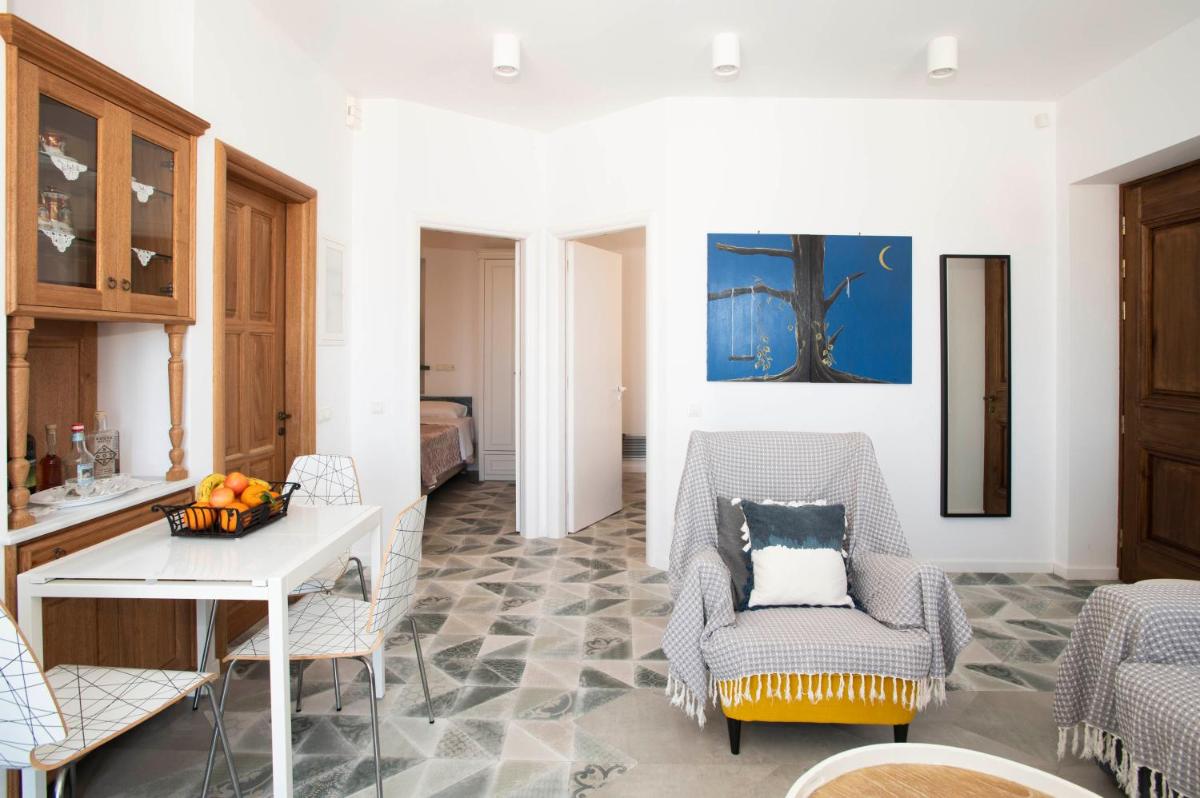 Nestor's house - Housity