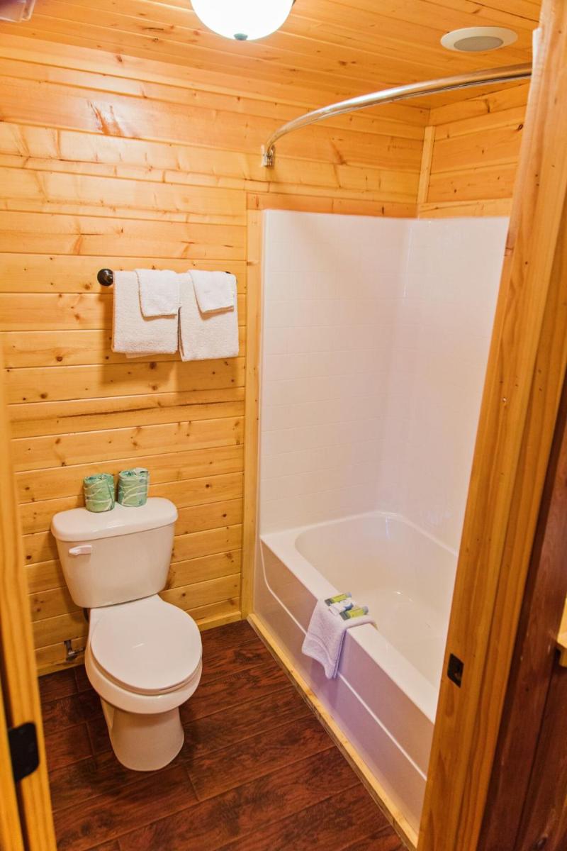 Lone Star Lodge - Housity