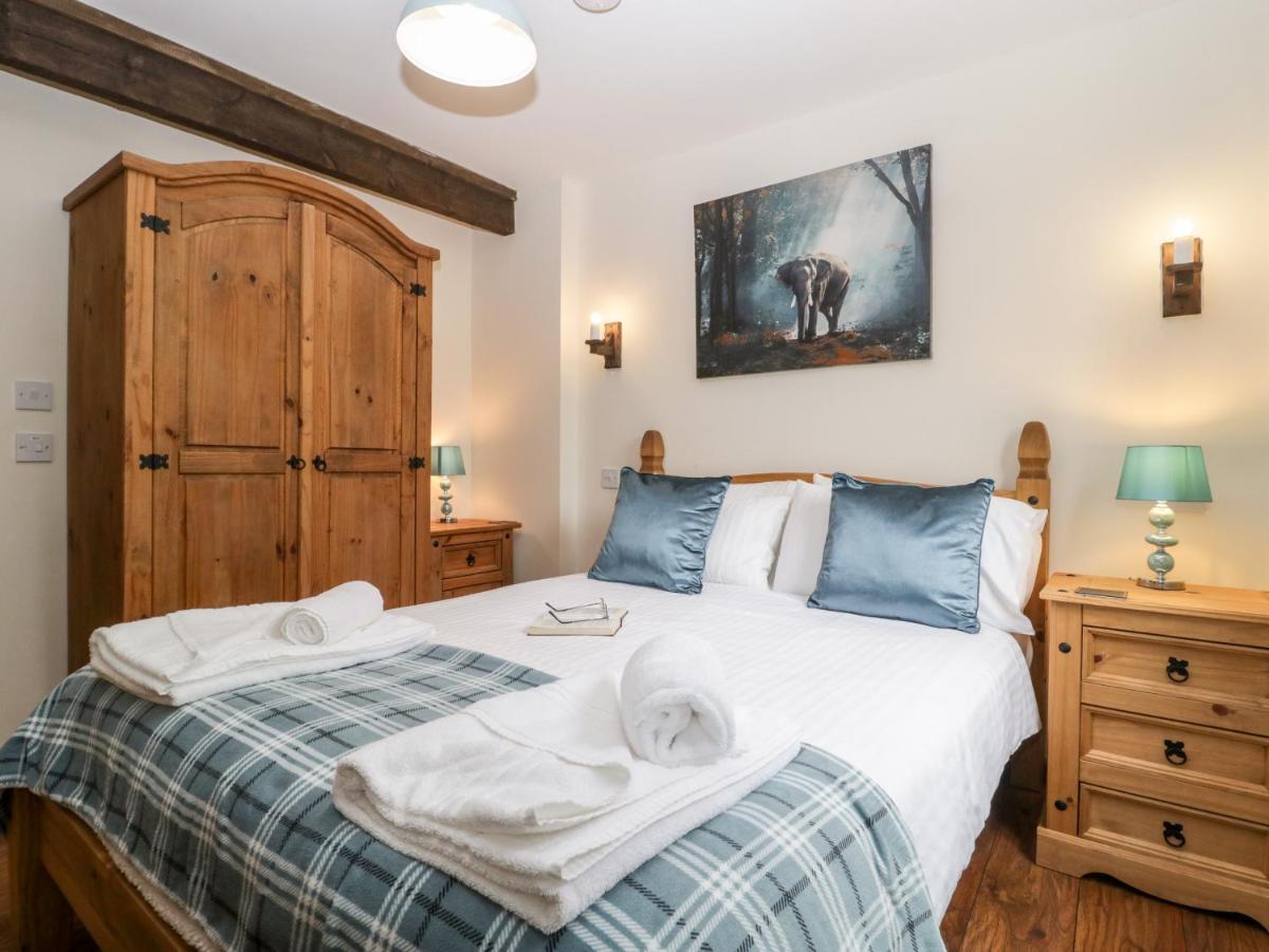 Walnut Cottage - Housity