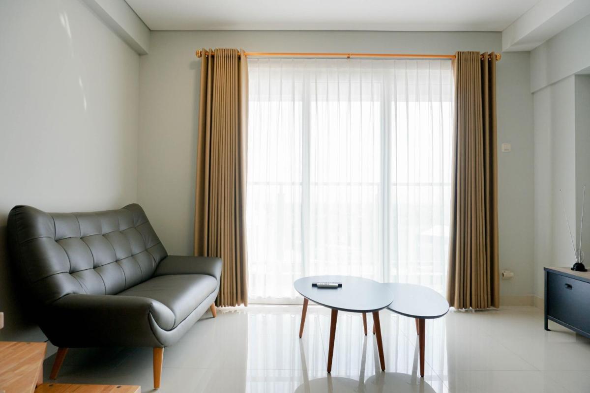 Gorgeous 2BR Apartment Maqna Residence By Travelio - Hizvo