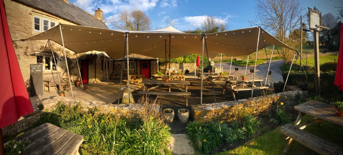 The Crown Inn - Housity