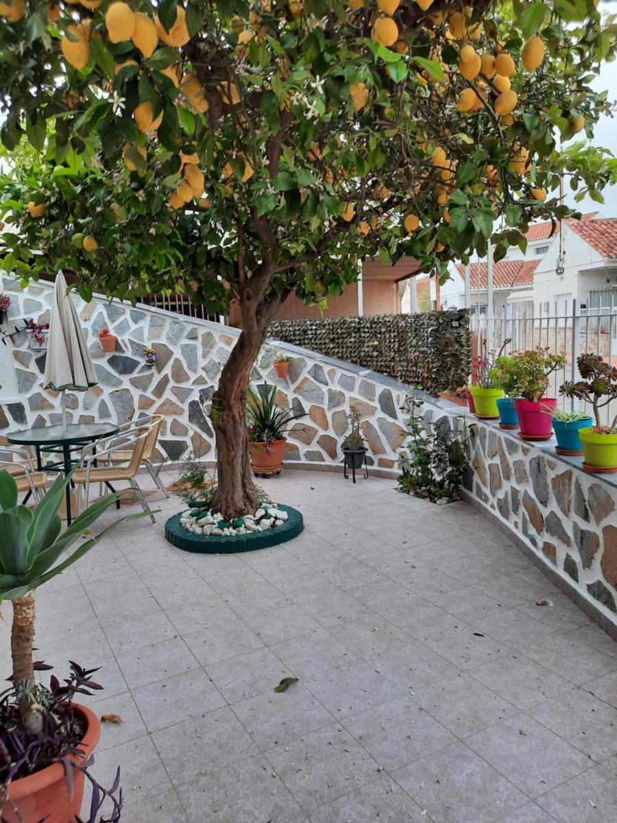 Calle Dr Fleming 3 bedroom home - Housity