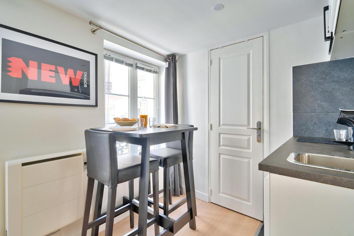 New and Bright Studio in the Heart of Paris (1G) - Housity