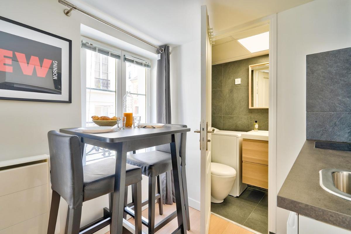 New and Bright Studio in the Heart of Paris (1G) - Housity