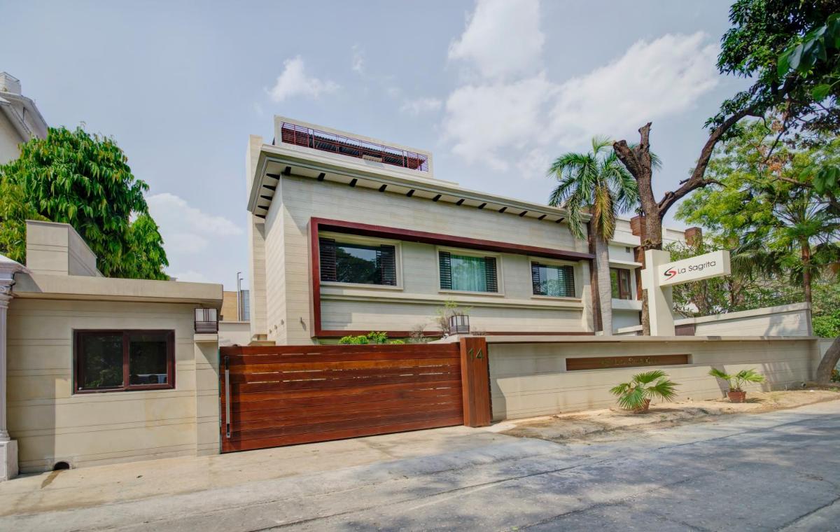 La Sagrita - Housity