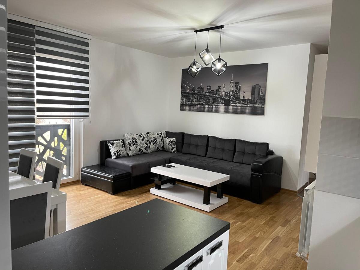 Royal Residence Apartmani 2 - Housity