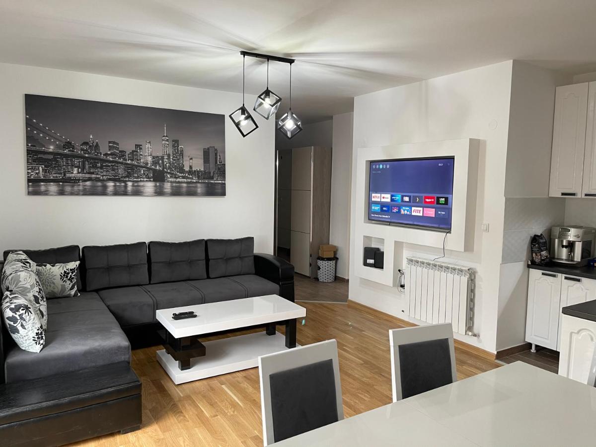 Royal Residence Apartmani 2 - Housity