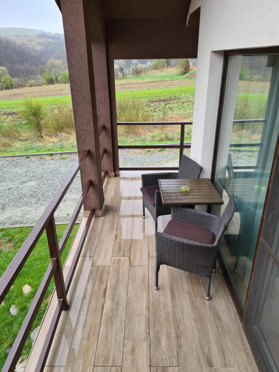 Pensiunea Patru Anotimpuri - Housity