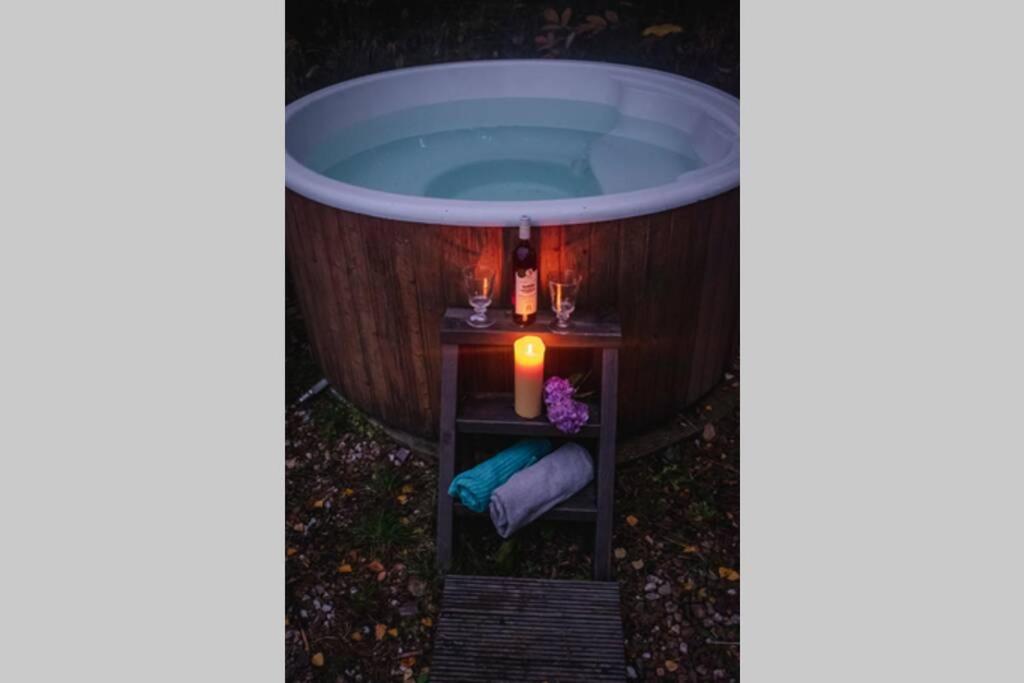 Suitetrails - ENJOY COZY Tree House Hills Forest Gardens Beautiful Views Sauna Hotbath