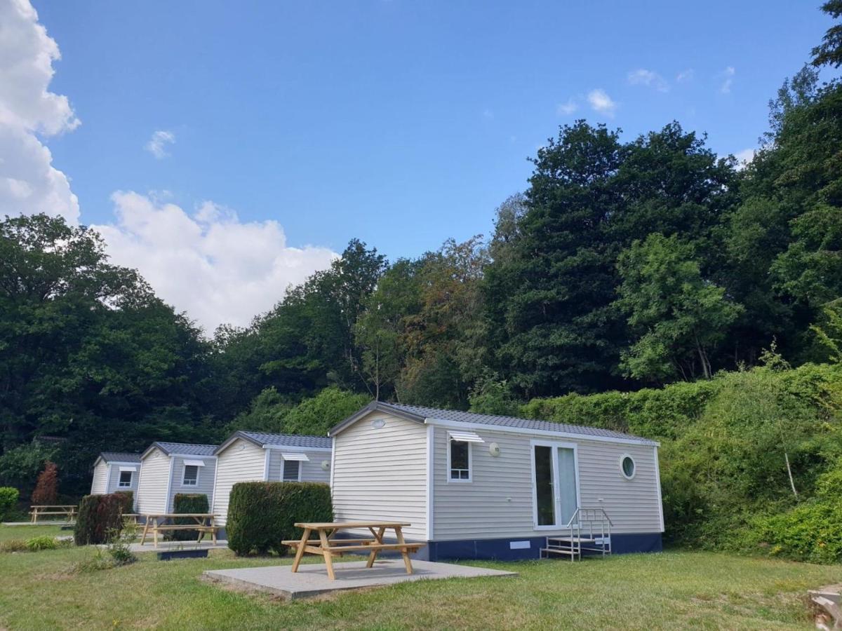 Fine chalet with microwave located in the Ardennes - Housity