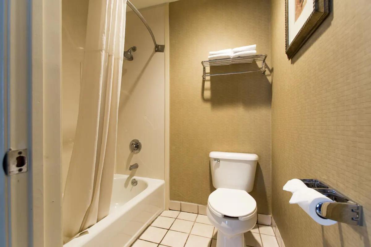 Hotel Silver Lake - Housity