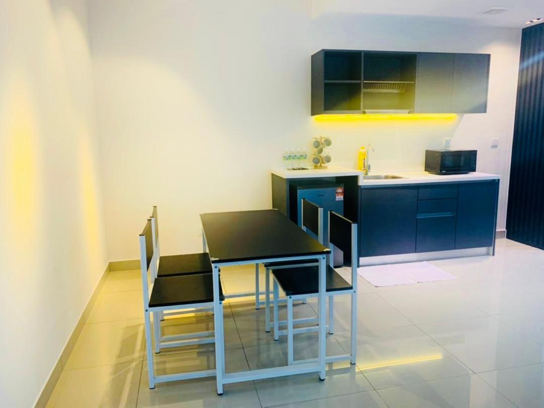 Yamada Residence, Trefoil - Housity