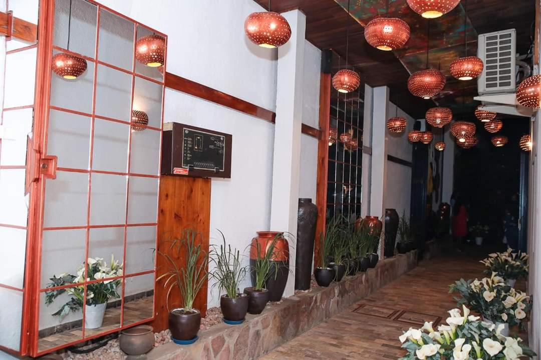 Botanika Hotel - Hizvo