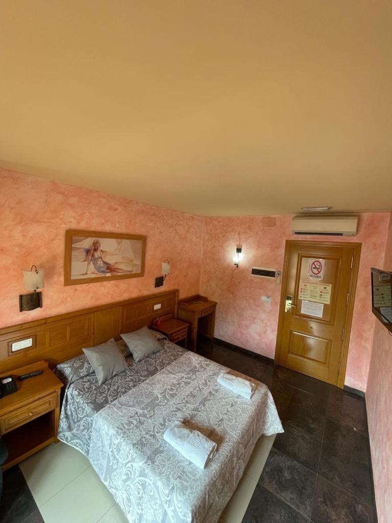 HOTEL Restaurante la barca - Housity