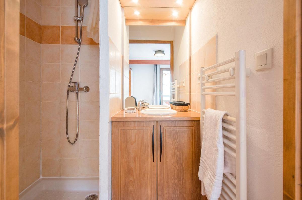 Salle de bains dans l'établissement Résidence Club mmv Le Hameau des Airelles ****
