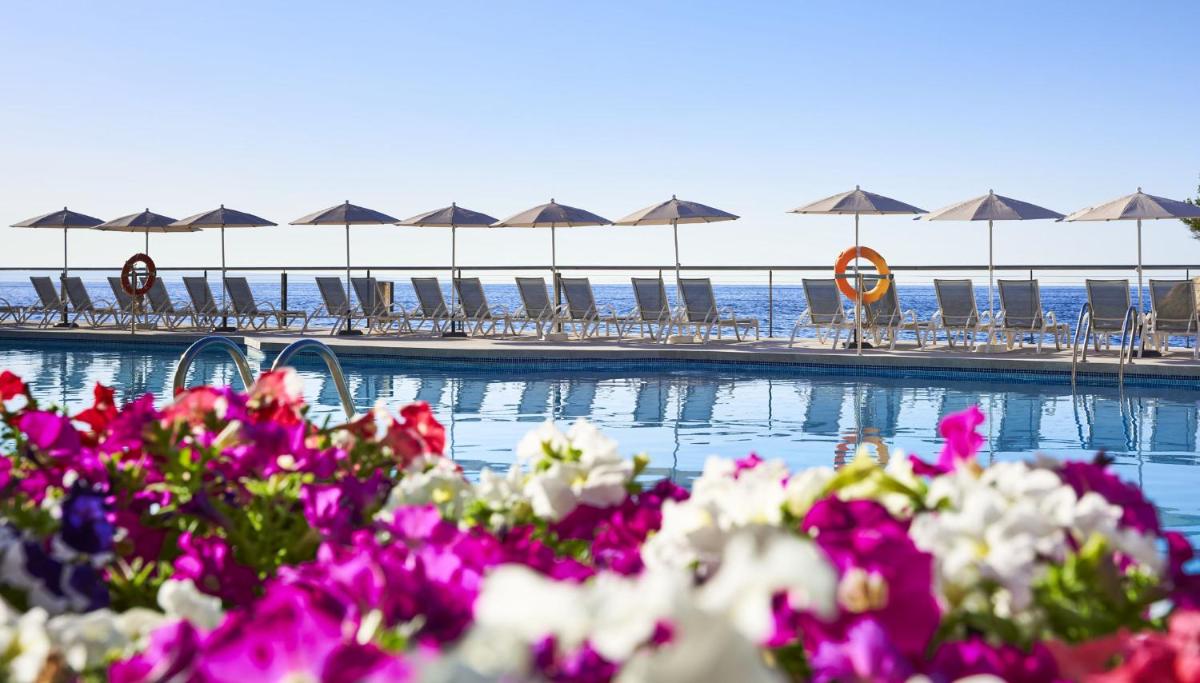 Piscina en o cerca de Globales Cala Viñas Adults Only 16+