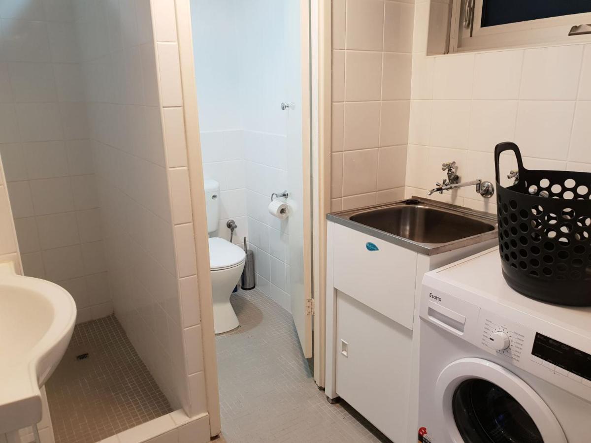 Forrest Four Apartment - 2 bedroom Fremantle apt - Housity