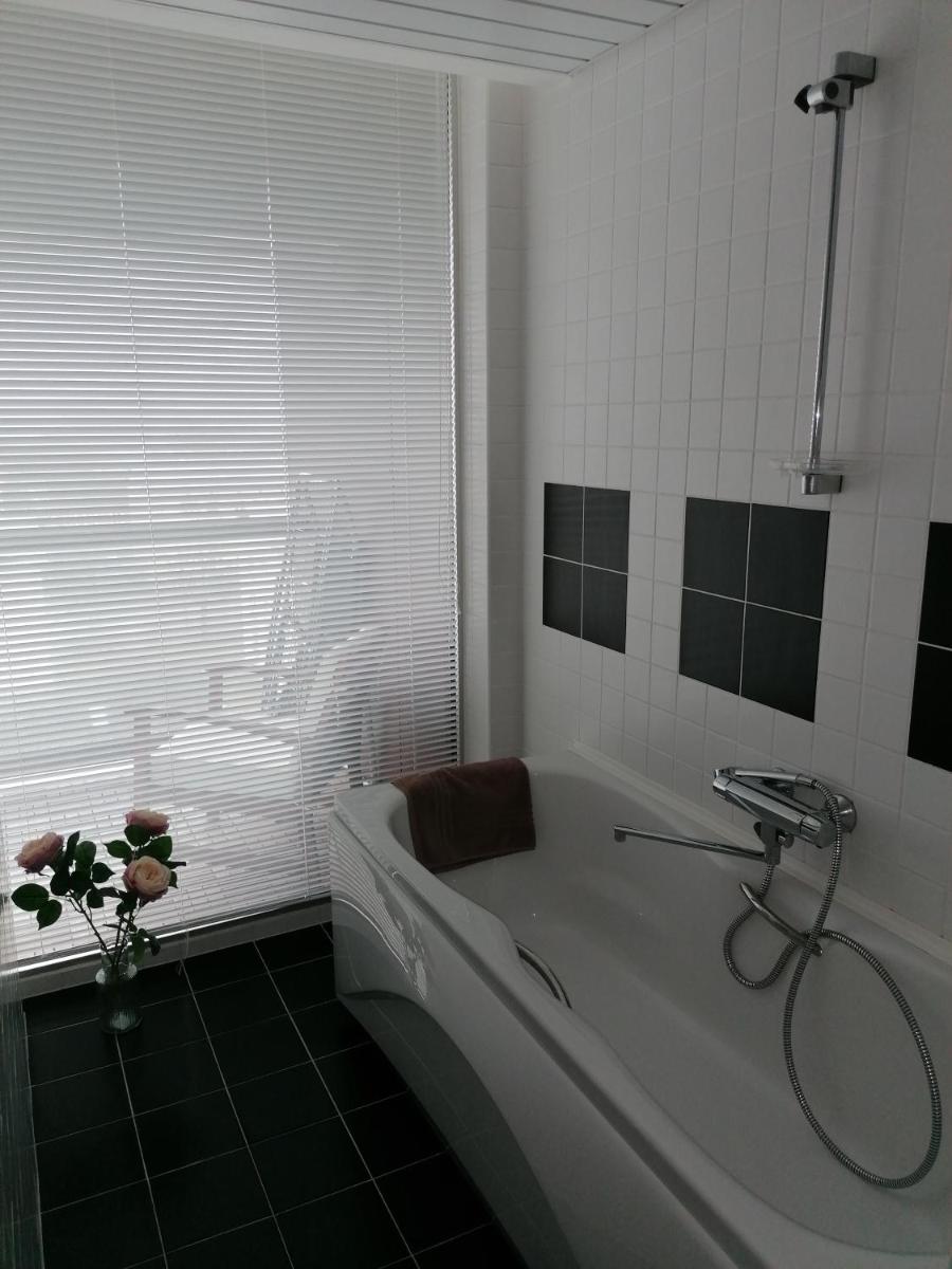 Suitetrails - Aida 5 City Center Apartment