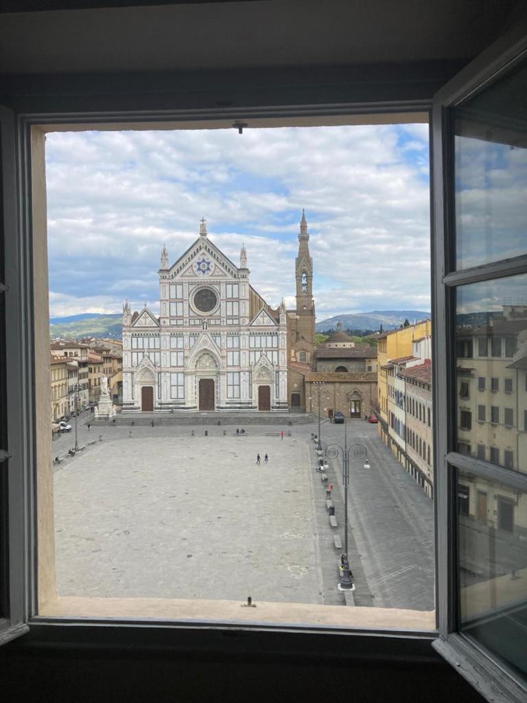 ATTICO IN PIAZZA SANTA CROCE - Housity