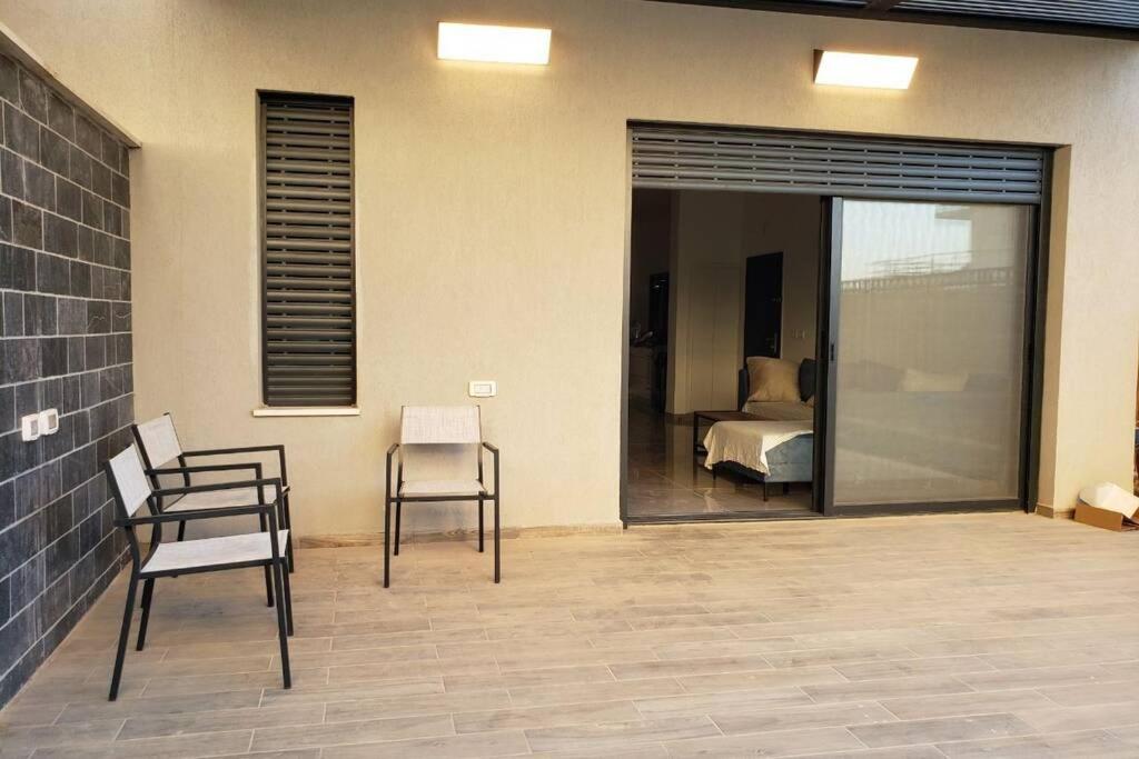 Galileo Modern House - Housity