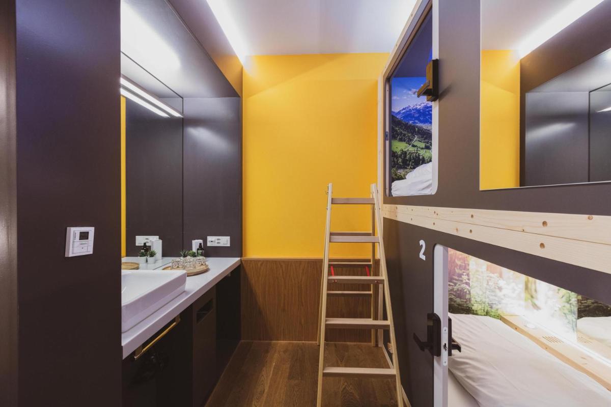 Suitetrails - Capsule Hotel by Hyve Basel City