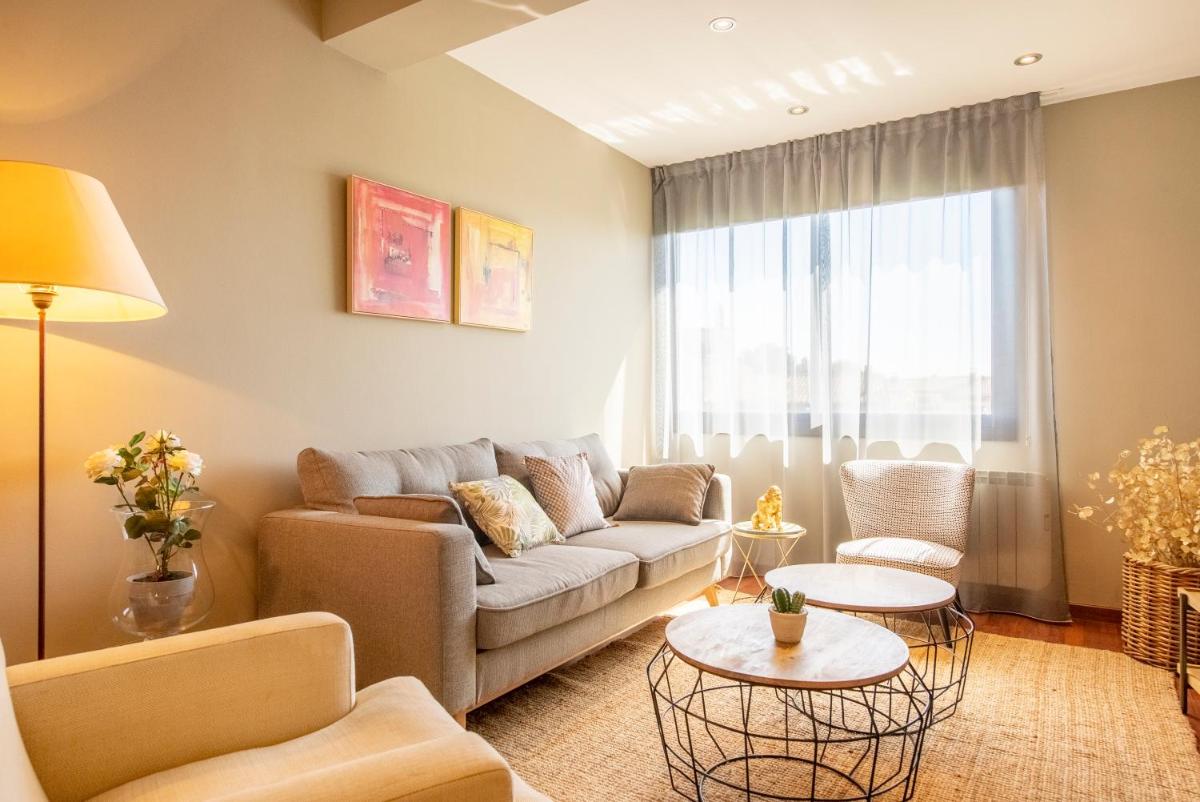 UP ROOMS BANYOLES - Housity