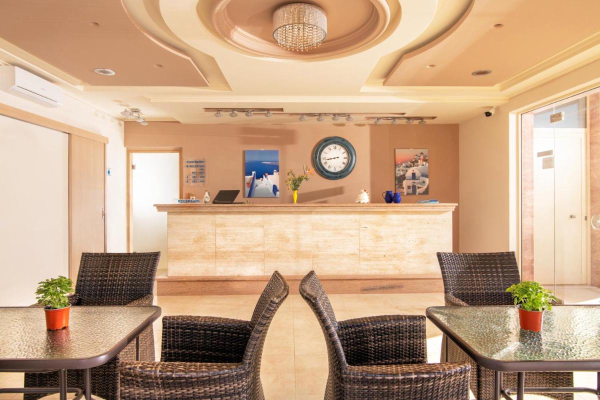 Pleasure Beach Hotel - Housity