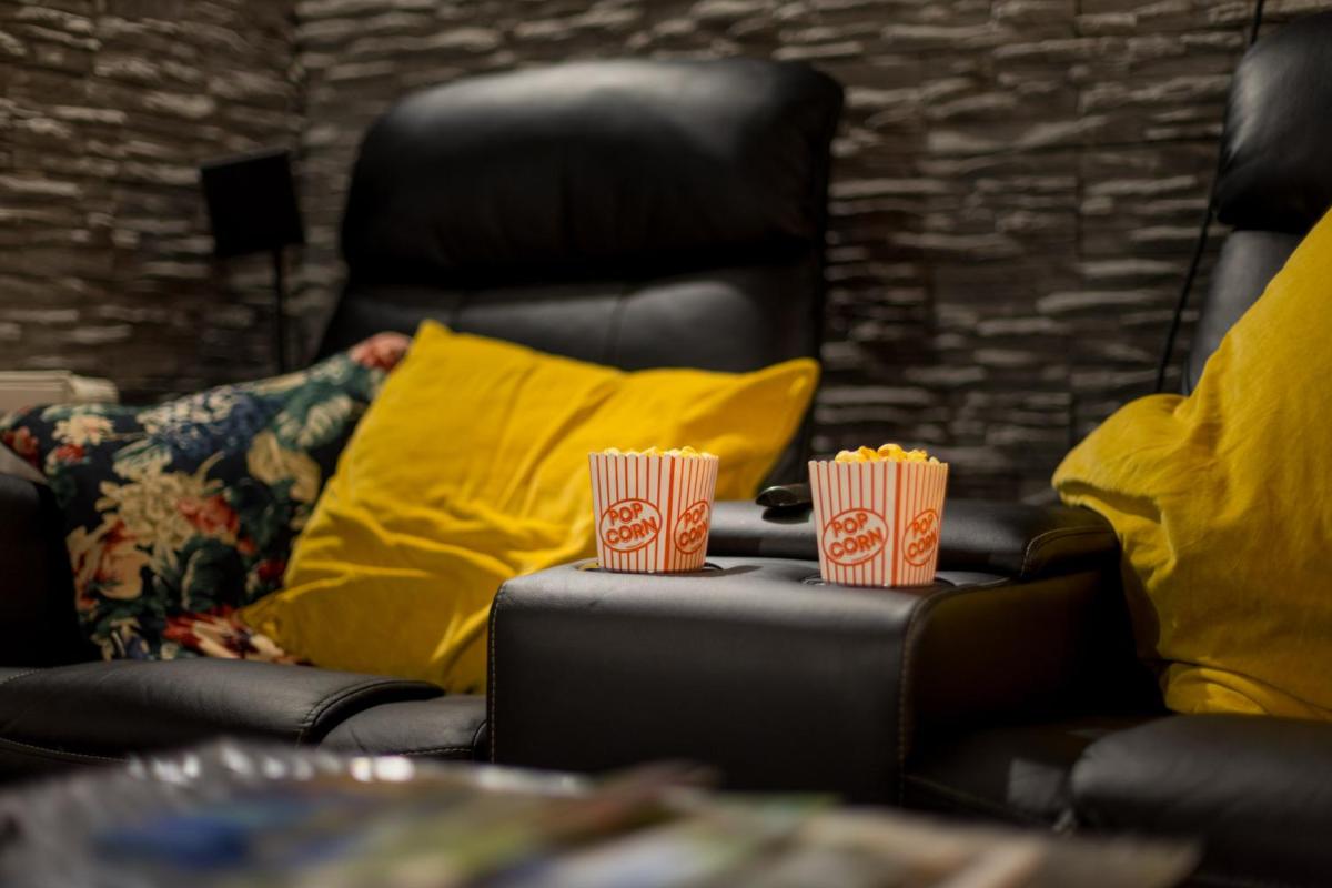 Home Cinema Kassel - Housity