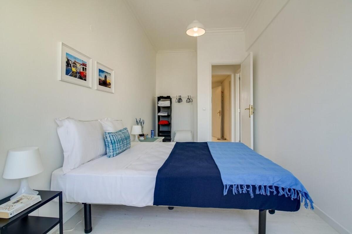 Modern 2 Bedroom Apartment with views in Lisbon - Housity