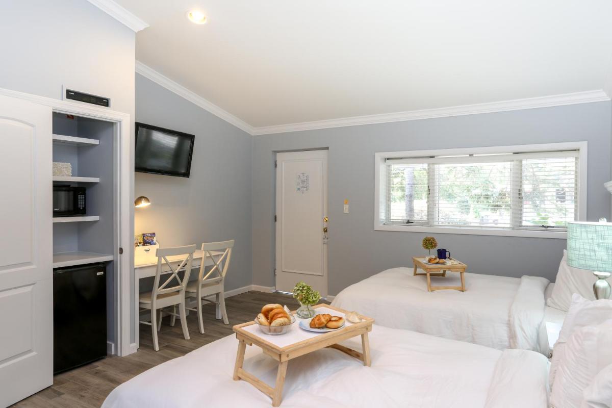 Hamlet Inn - Housity