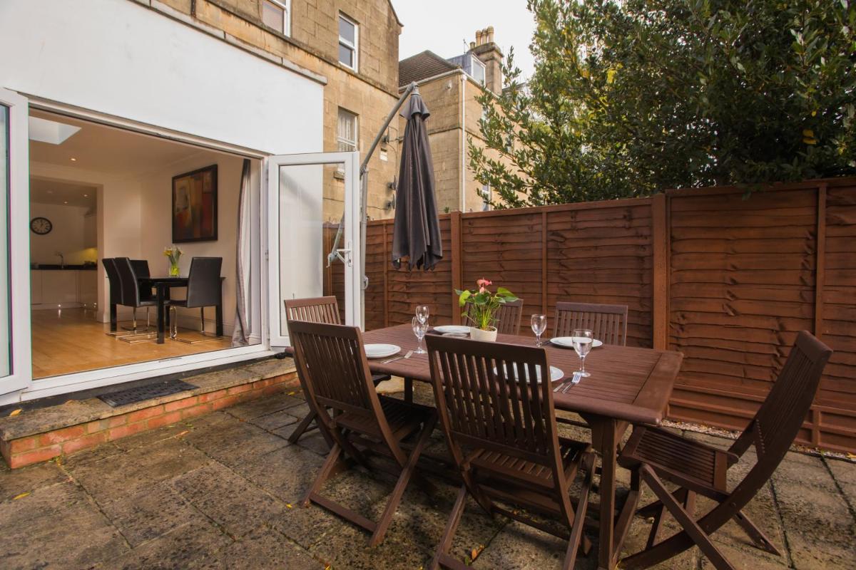 Spacious Apartments - Housity