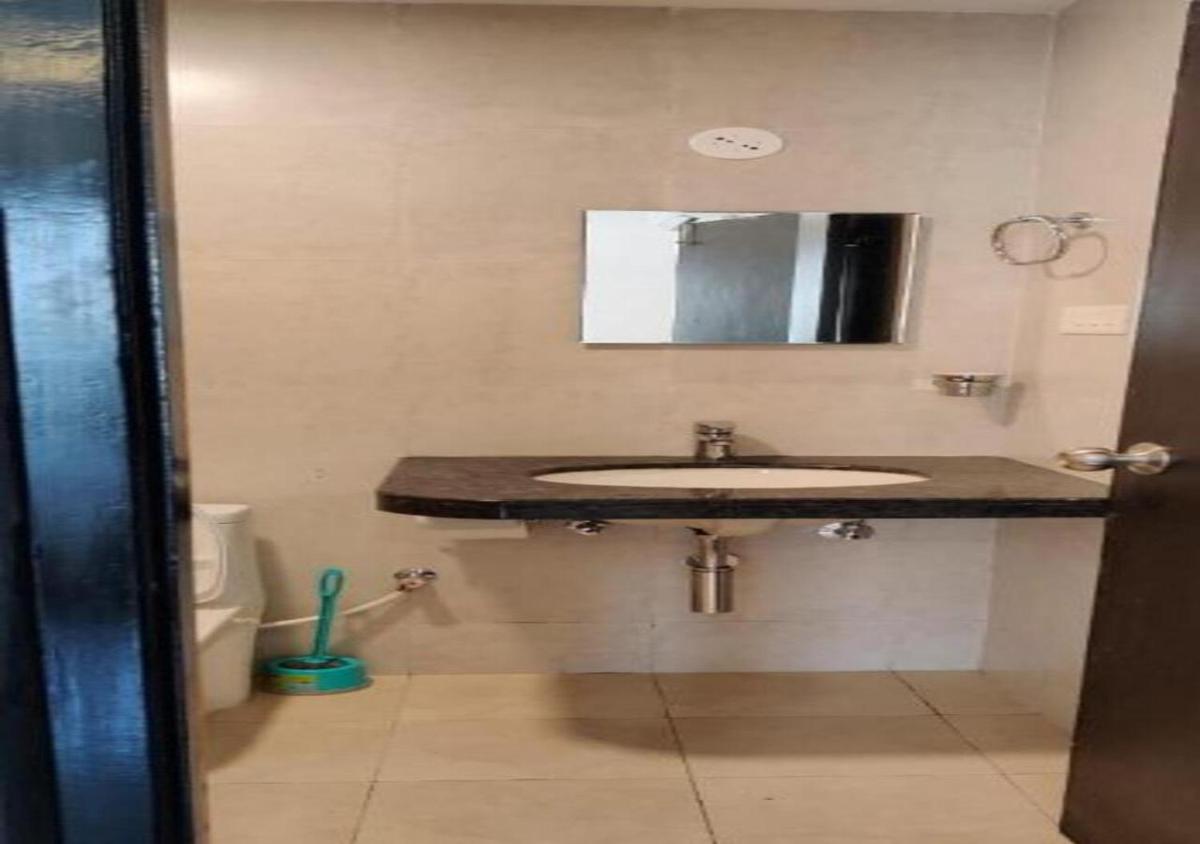 Eerus Den - A Luxurious 2 Bedroom Apartment By Leela Homes - Housity