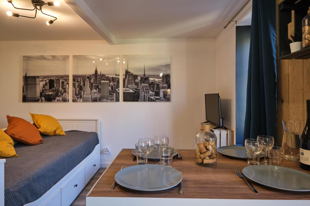 Jules - appartement au calme dans la BASTIDE proche citée médiéval - Housity