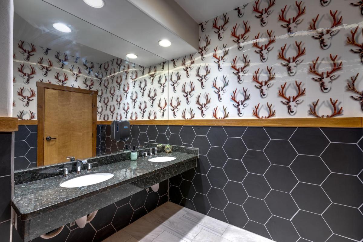The Bivvi Hostel Telluride - Housity