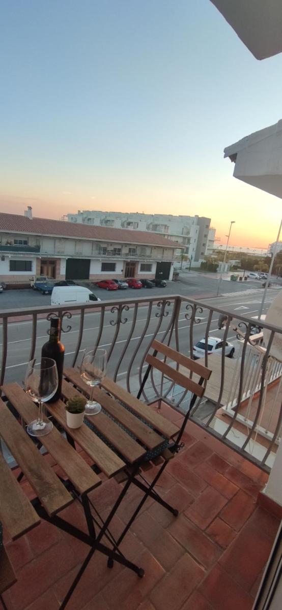 Relax and enjoy in brand new beach apartment I - Housity