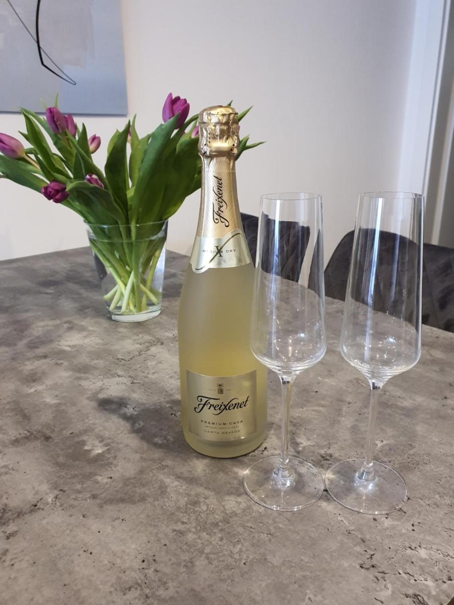 Apartment Airport Cologne - Housity