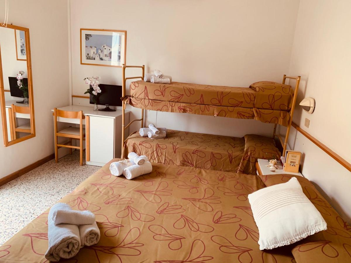 HOTEL LABRADOR - Housity