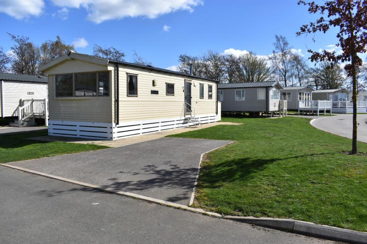 The Salsa Attractive accomodation at Tattershall Lakes - Housity