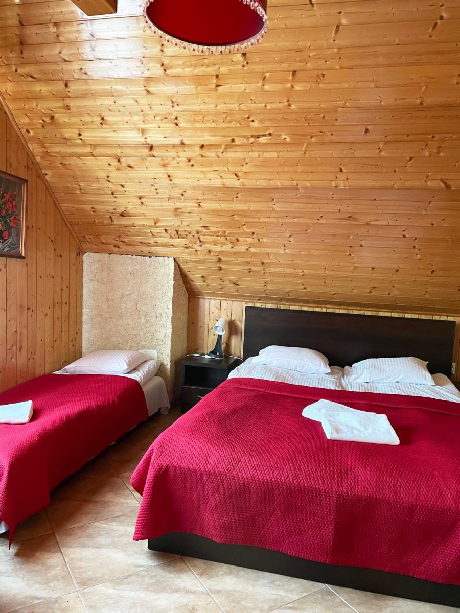 Ośrodek Wczasowy REWA - Housity