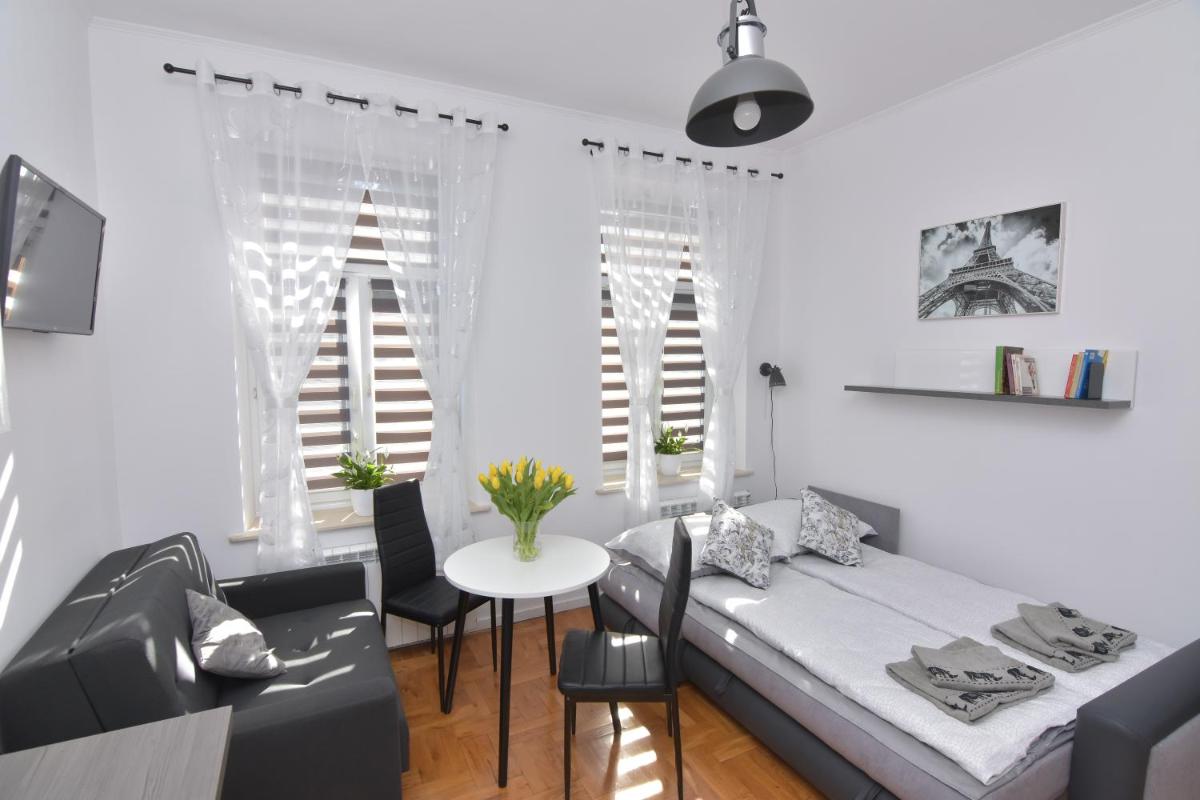 Studio Sanowa - Housity