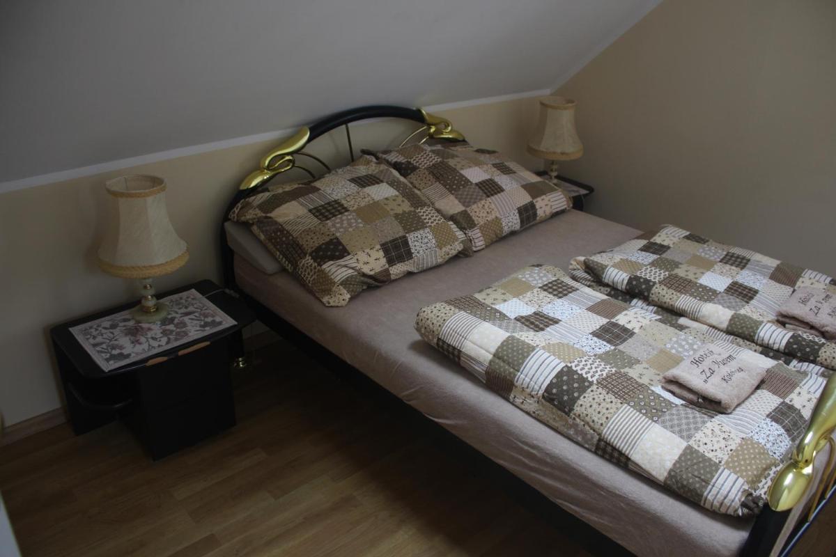 Hotelik Za Murem - Housity