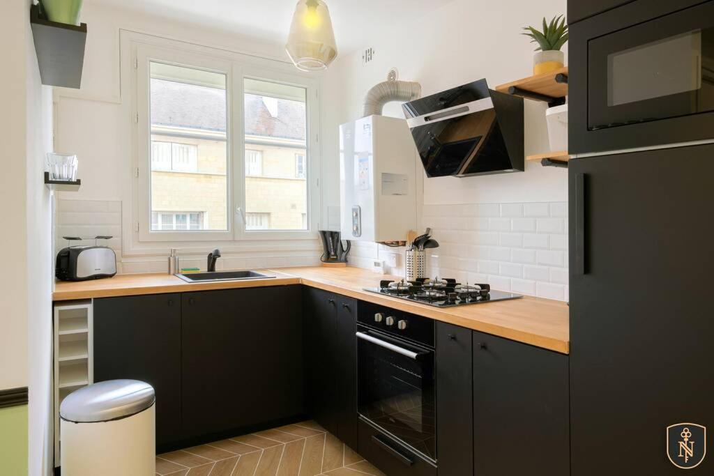 Superbe appart chic, hyper centre, vue château, Parking inclus - Housity