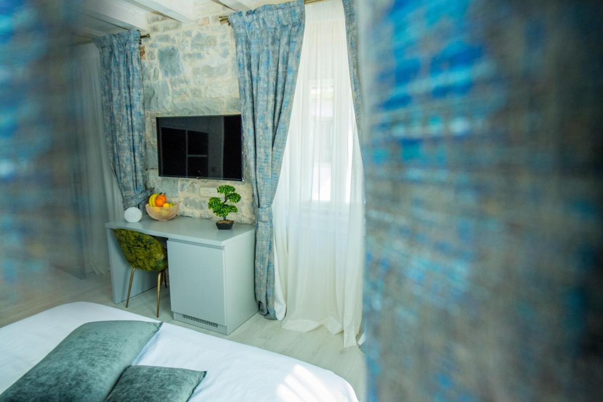 Heritage Villa Vitturi Sea View - Housity
