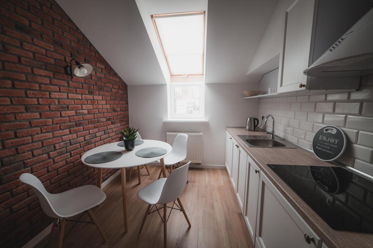 Kostjukowski Apartments Mudroho 12 V - Housity