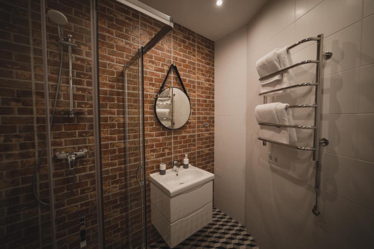 Kostjukowski Apartments Mudroho 12 V - Housity