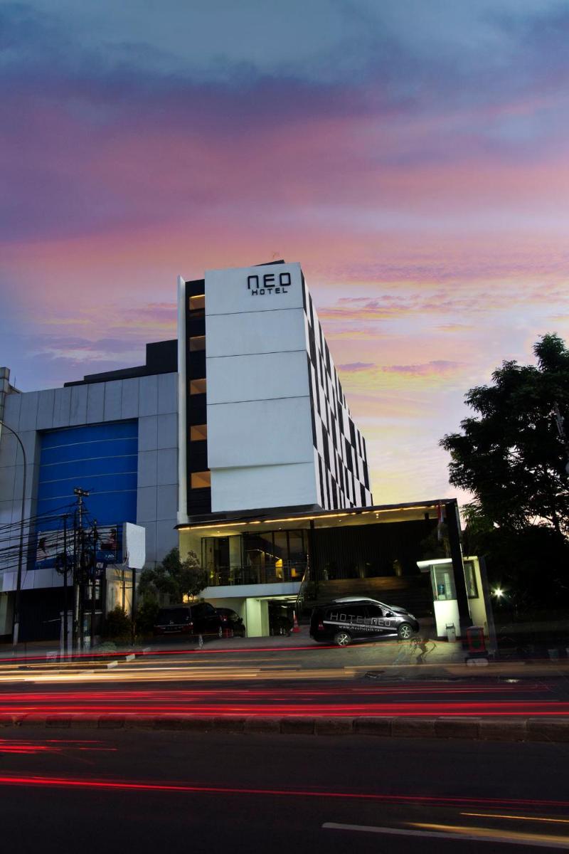 Neo Hotel Tendean Jakarta by ASTON - Housity