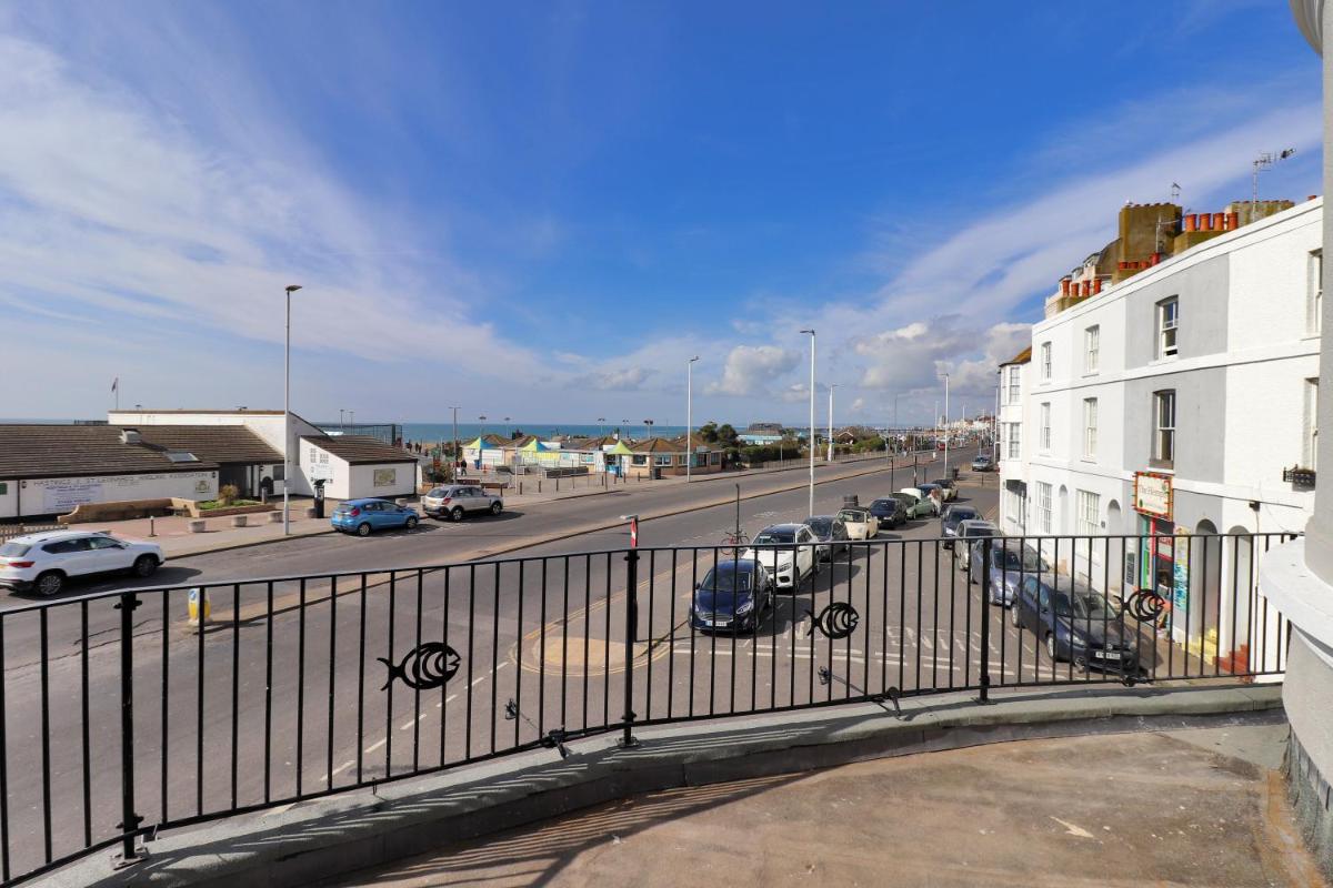 Old town flat with sea view - Housity